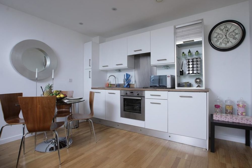 leeds accommodation with modern kitchen