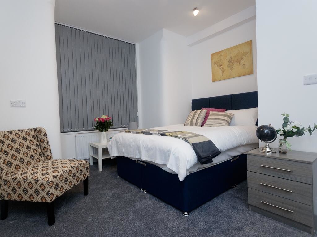 264972795 Services apartments & accomodation in Leeds